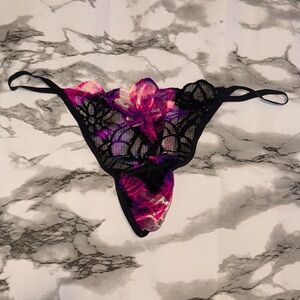 Victoria’s Secret pink Y2K Floral Lace Women's Intimate Thong panty M
